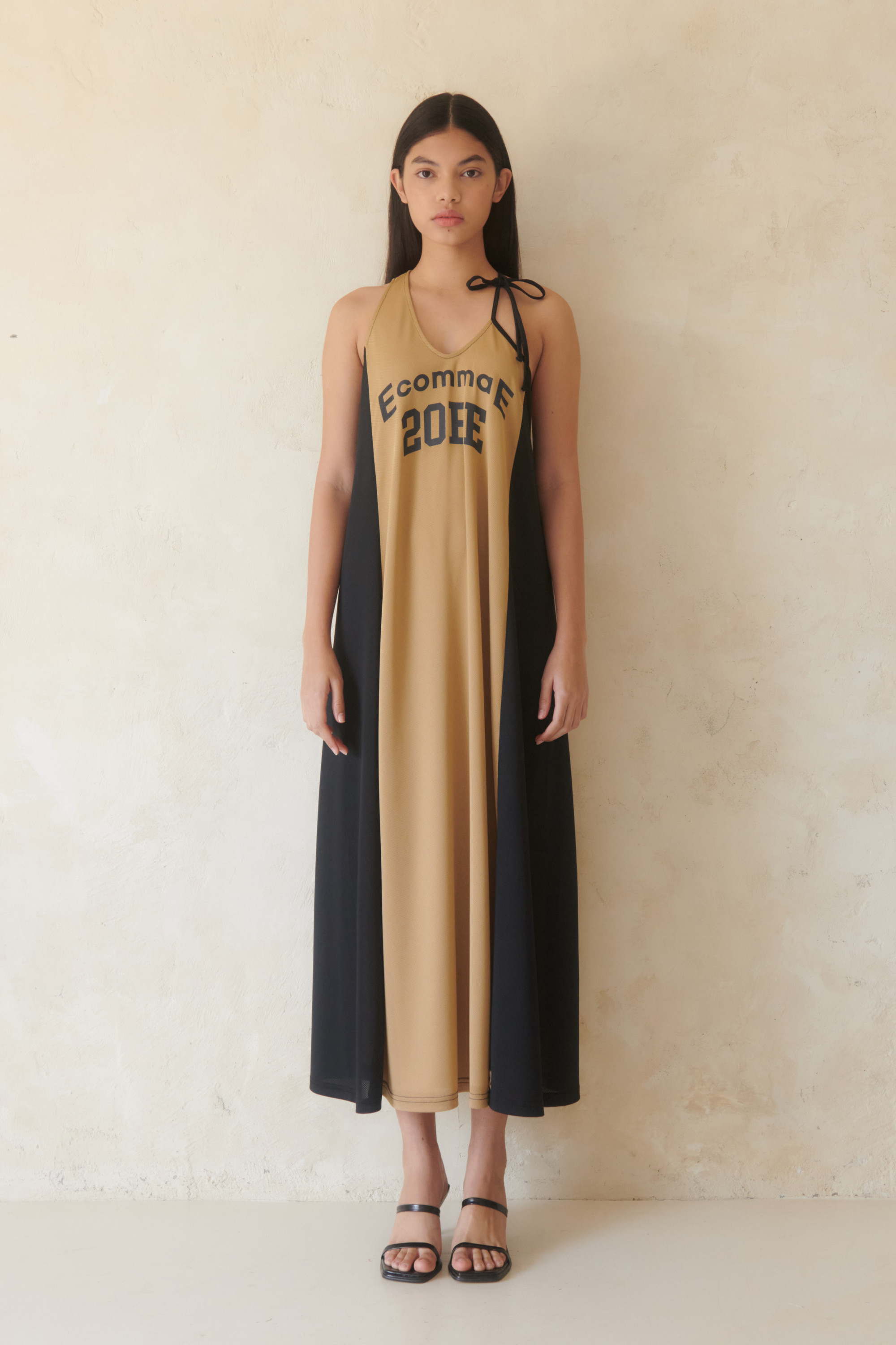 [드레스 위크] 20EE LOGO LONG DRESS (BEIGE+BLACK)