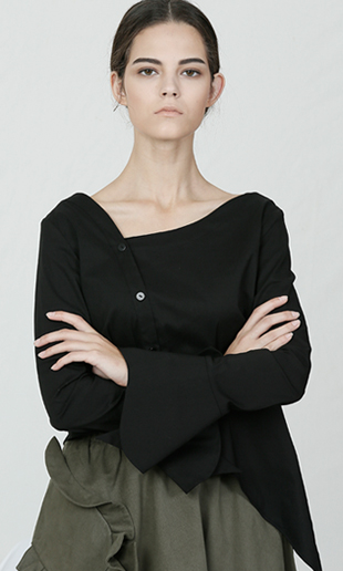 [15 F/W] wave-neck blouse (black) 